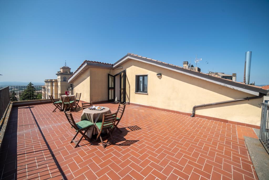 Hotel Italia & Lombardi Монтефьясконе Экстерьер фото